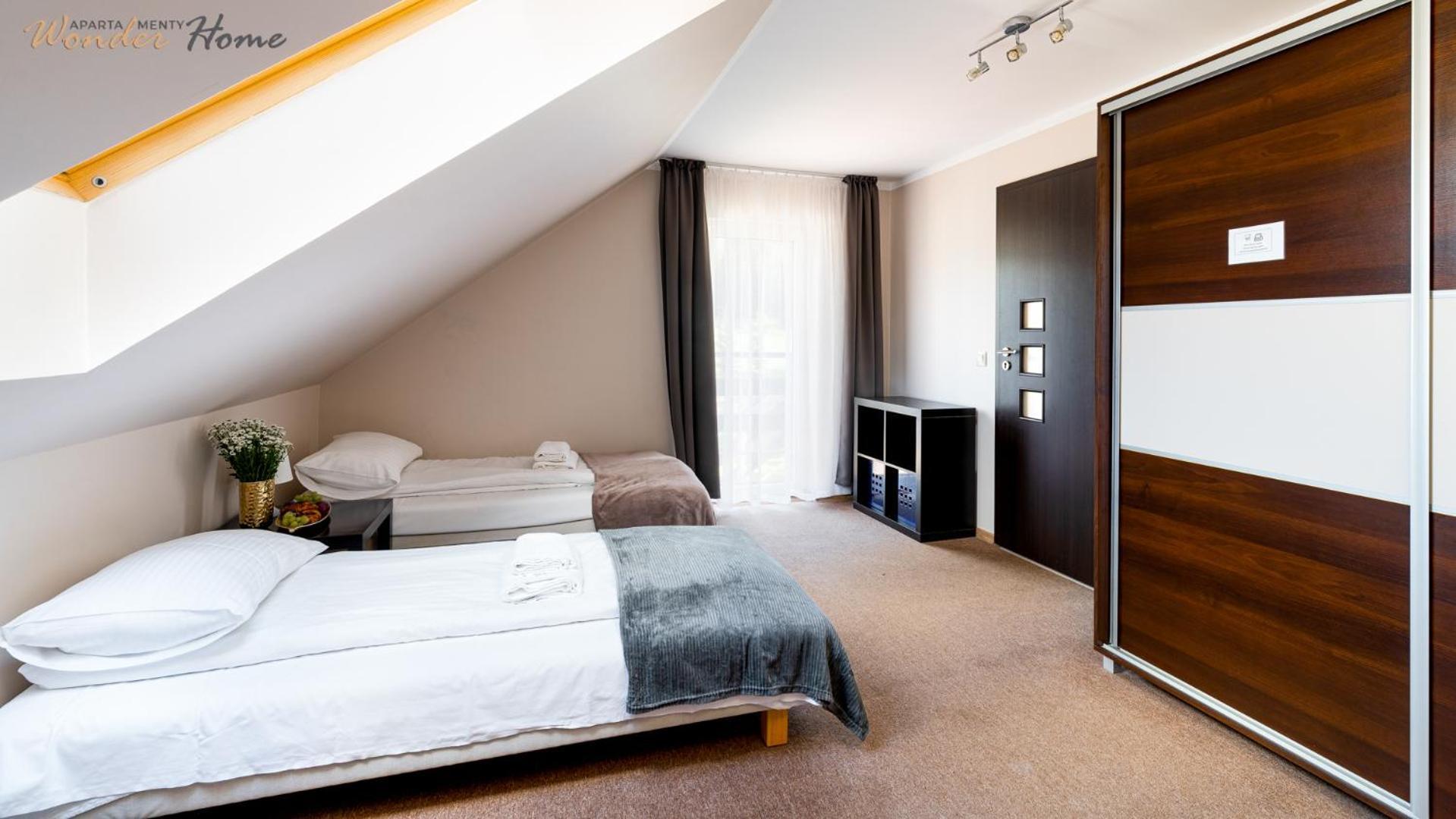 Apartamenty Czerwony Dworek - Duzy Teren Zielony, Plac Zabaw, Miejsce Na Grilla I Staw Z Mozliwoscia Wedkowania, Boisko Myslakowice Bagian luar foto