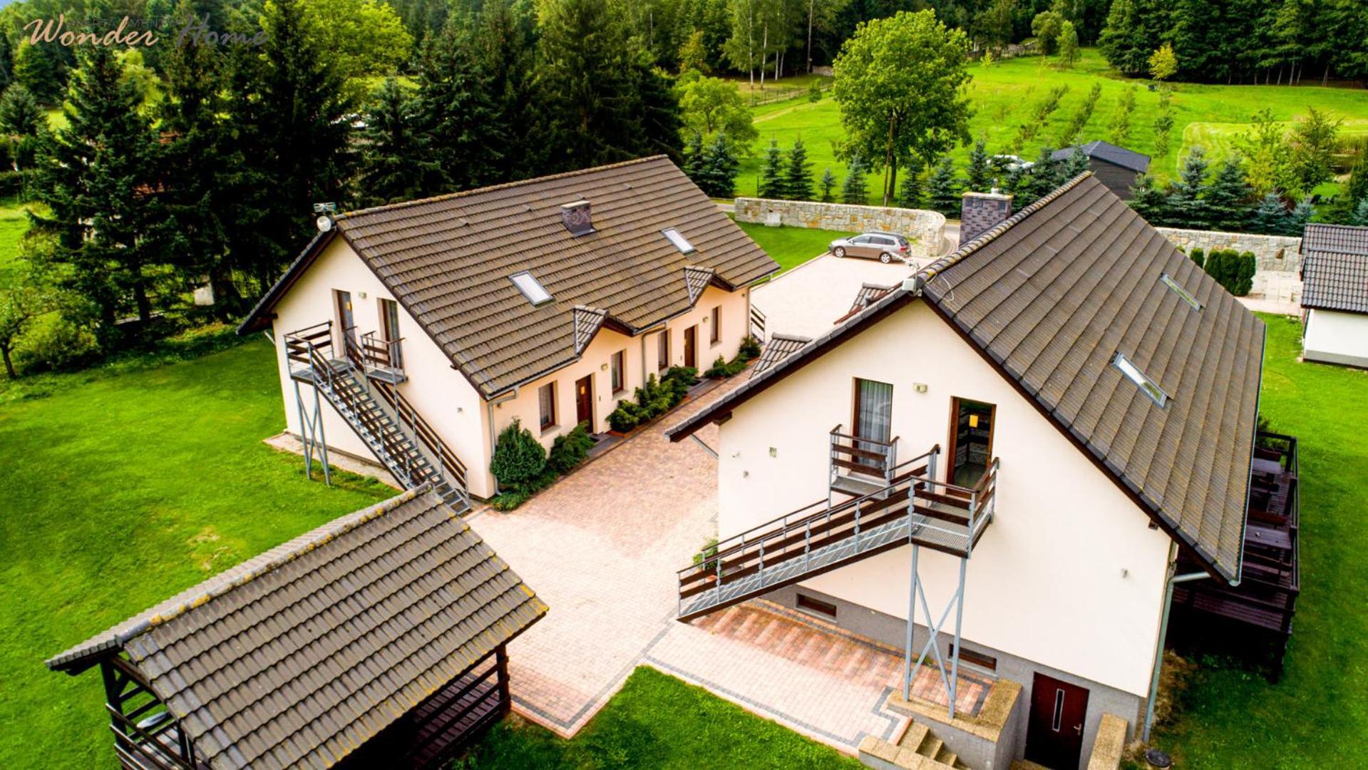 Apartamenty Czerwony Dworek - Duzy Teren Zielony, Plac Zabaw, Miejsce Na Grilla I Staw Z Mozliwoscia Wedkowania, Boisko Myslakowice Bagian luar foto